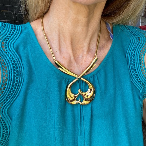 Duo of statement necklaces - Picture 9 of 10